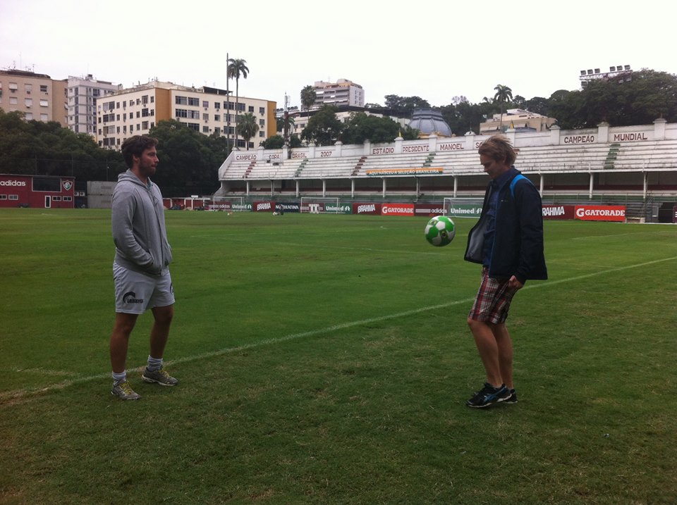 Norsk triksekunst på Laranjeiras.